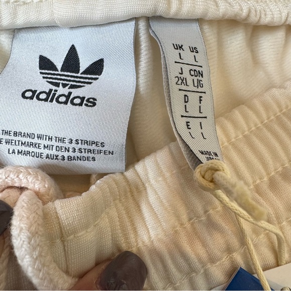 Adidas Adicolor Classics Adibreak Track Pants Wonder White size large - Picture 12 of 12